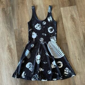 Porageous twilight zone dress size small